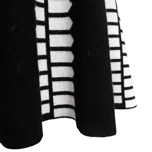 Lord + Taylor Small Geometric Black & White Knit Midi A-line Swing Skirt - Picture 3 of 4